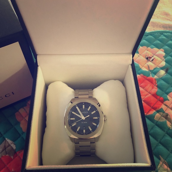 men’s GG2570 gucci watch - Picture 1 of 7